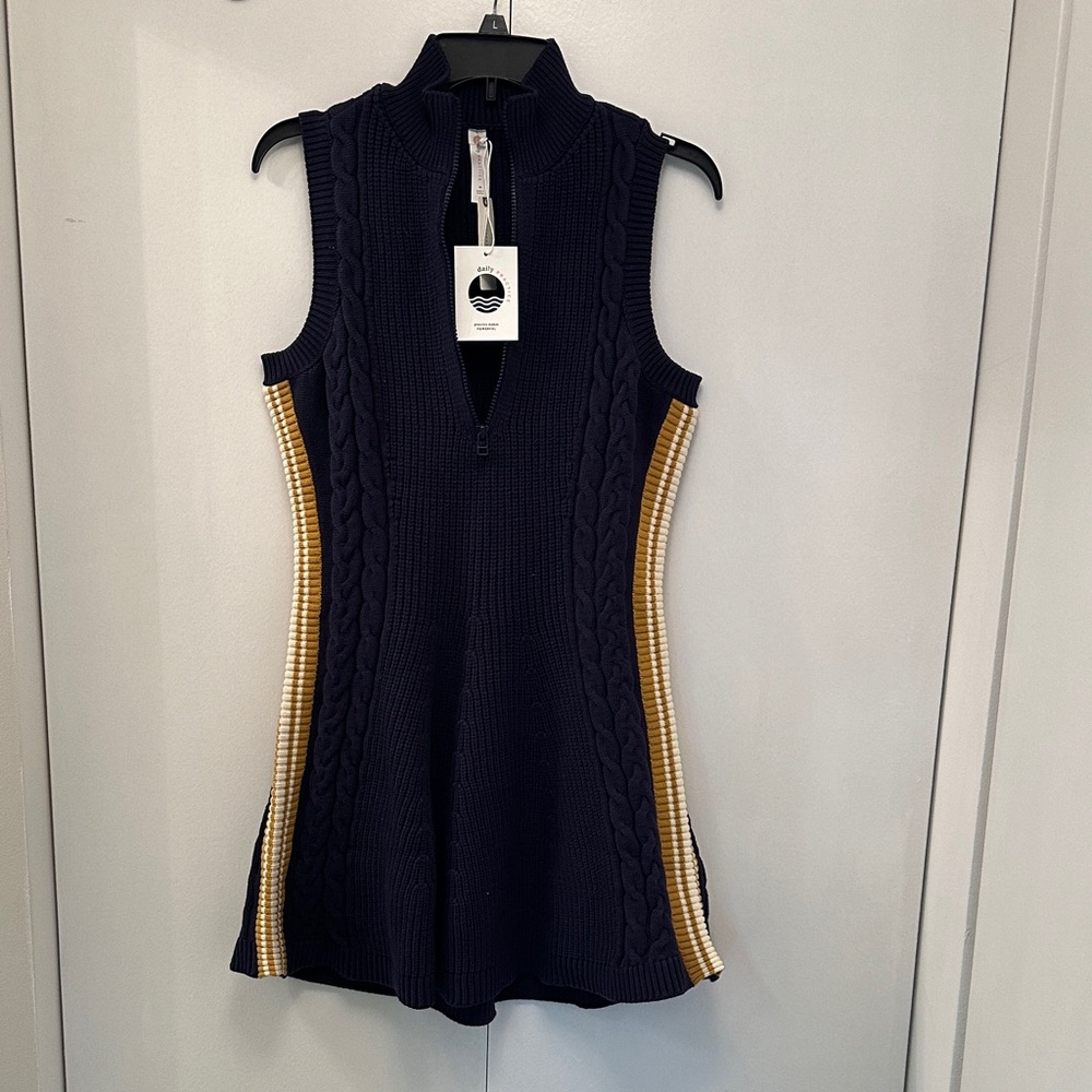 Chic Navy Sleeveless Tunic with Yellow Accents